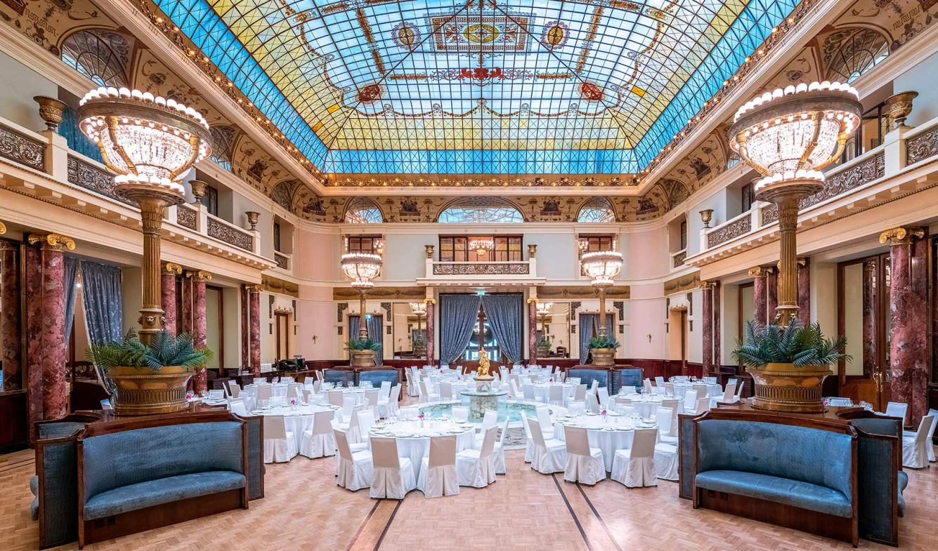 Главный зал Метрополь — исторические интерьеры Belle Époque, 529 м², до 700 гостей